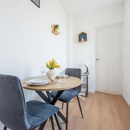 Everman 02100 Apartment *